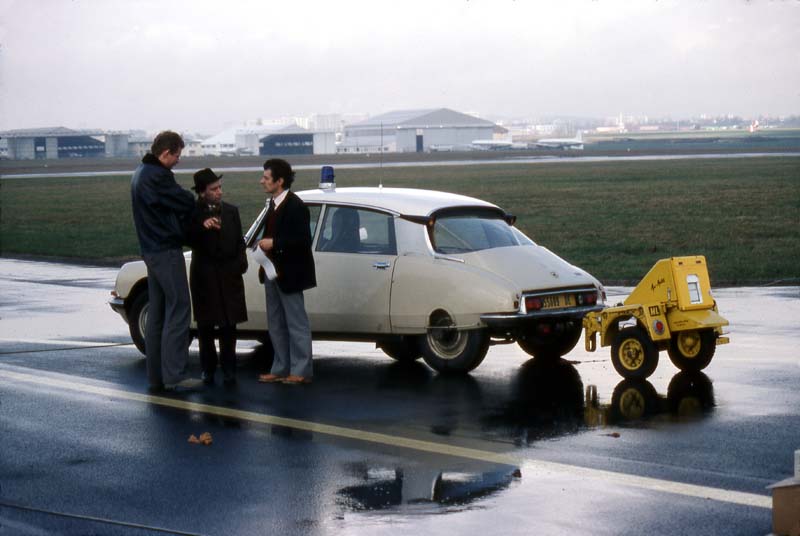 véhicule et sa remorque de tests sur piste