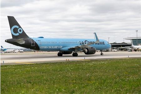 Aéroport de Paris-Orly : Airbus A 321 Neo (F-HBUZ) de La Compagnie au roulage